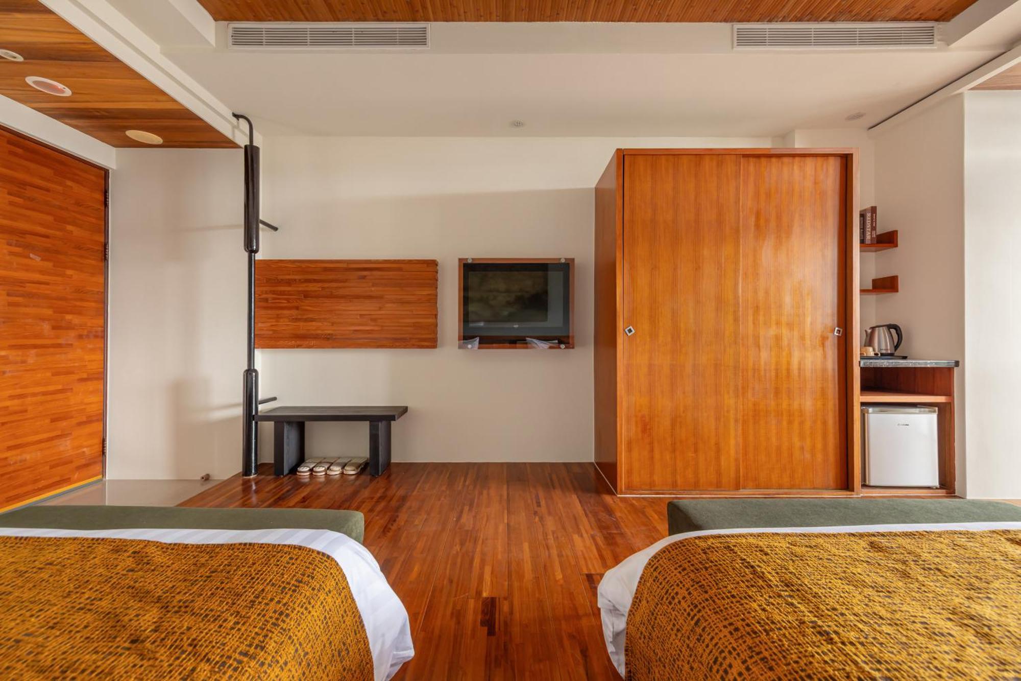 Sun Moon Lake Itathao Vacation Inn With Elevator Yuchi Exterior foto